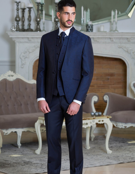 Kék szatén öltöny állógallérral